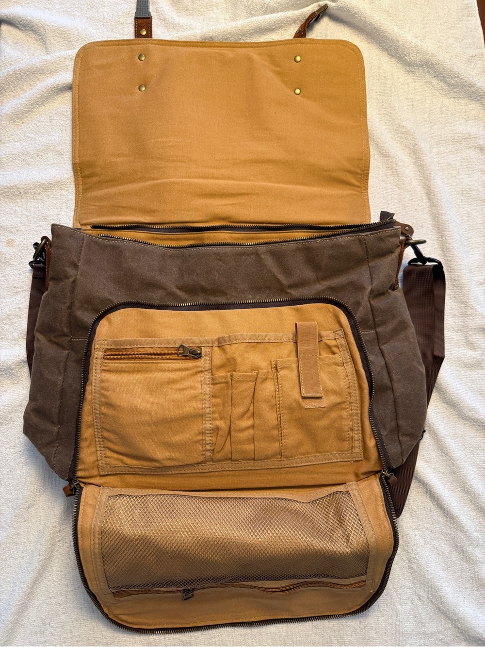 Vintage ZB Messenger Bag waterproof canvas and leather - Picture 11 of 12